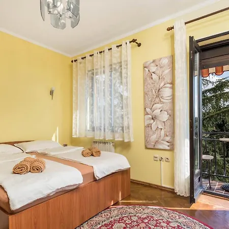 Beautiful In With Kitchen Apartament *